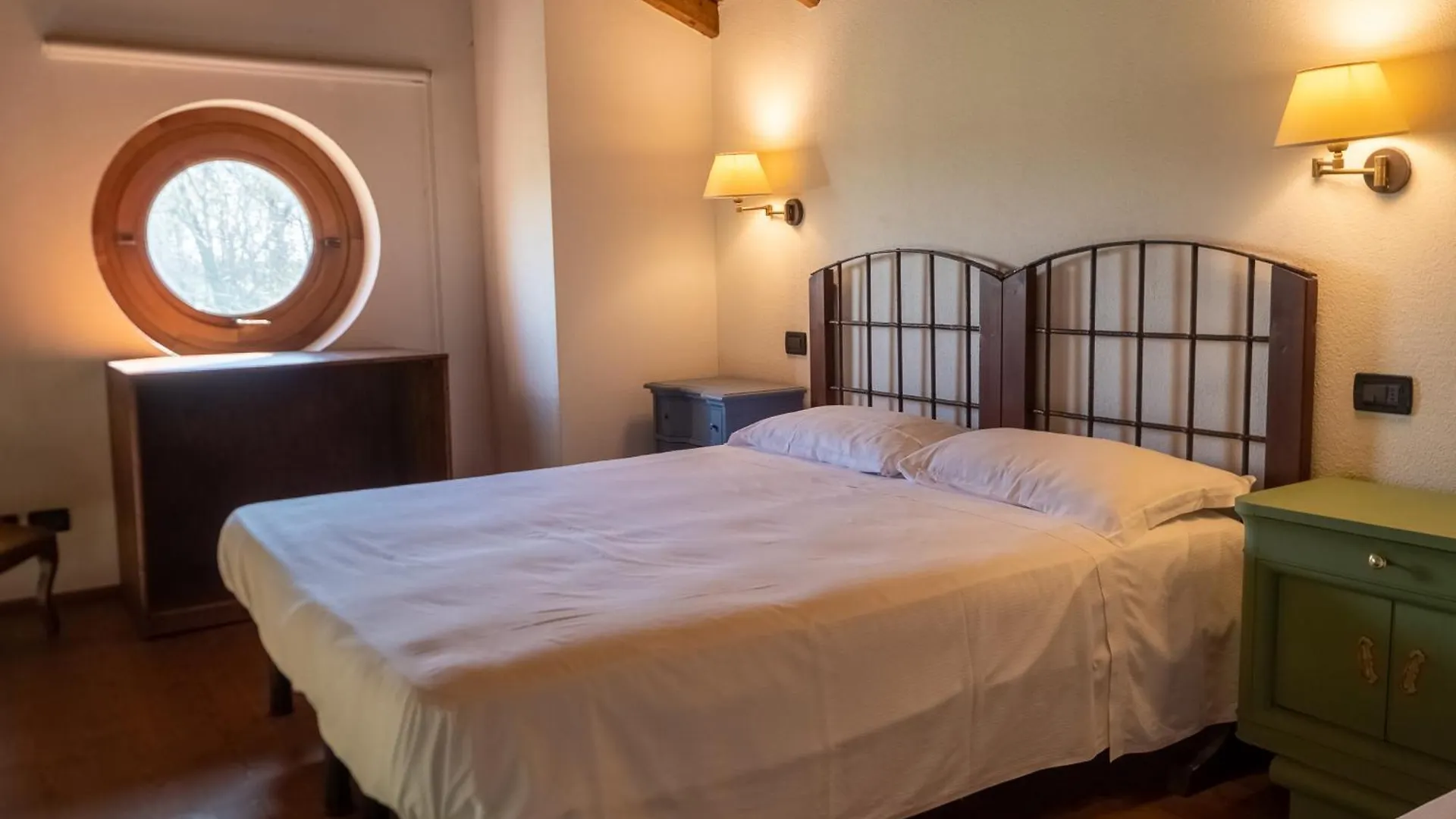 Agriturismo Borgo Del Mincio Volta Mantovana Italy
